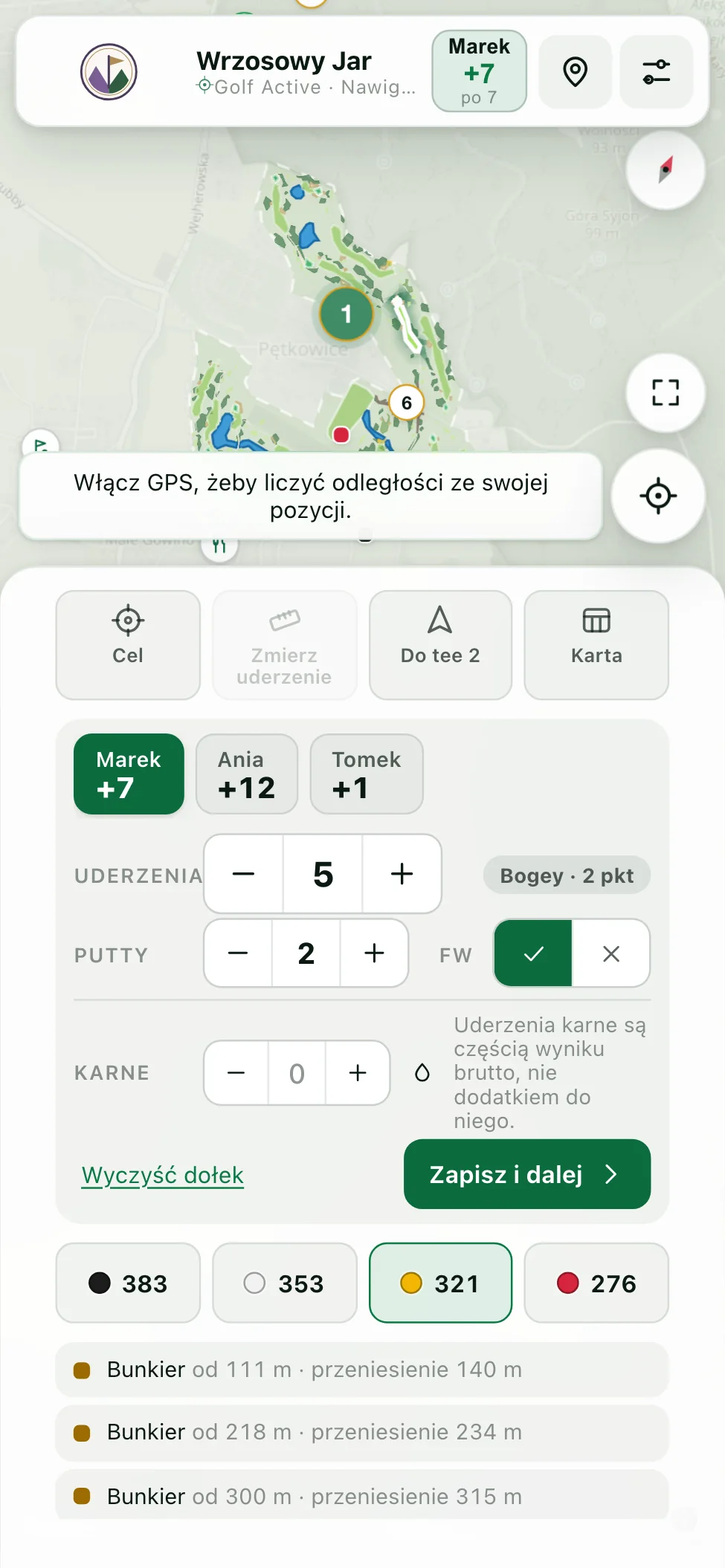 Karta rundy dla czterech graczy: pasek zakładek z imionami i wynikiem do par nad wpisem wyniku